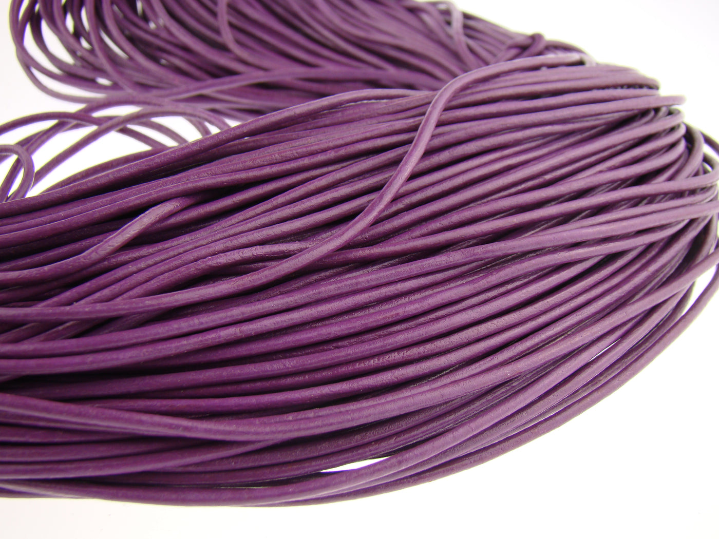 esnado Lederschnur 2mm in Lila – Echtes Rindsleder