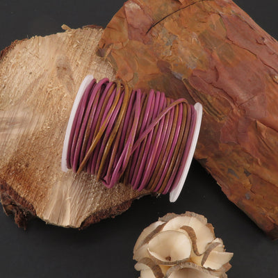 esnado Lederschnur Rund 2 mm - Bicolor Pink/Natur. Länge: 25 m auf Rolle
