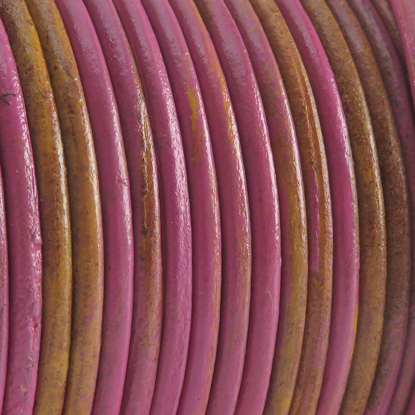 esnado Lederschnur Rund 2 mm - Bicolor Pink/Natur. Länge: 25 m auf Rolle