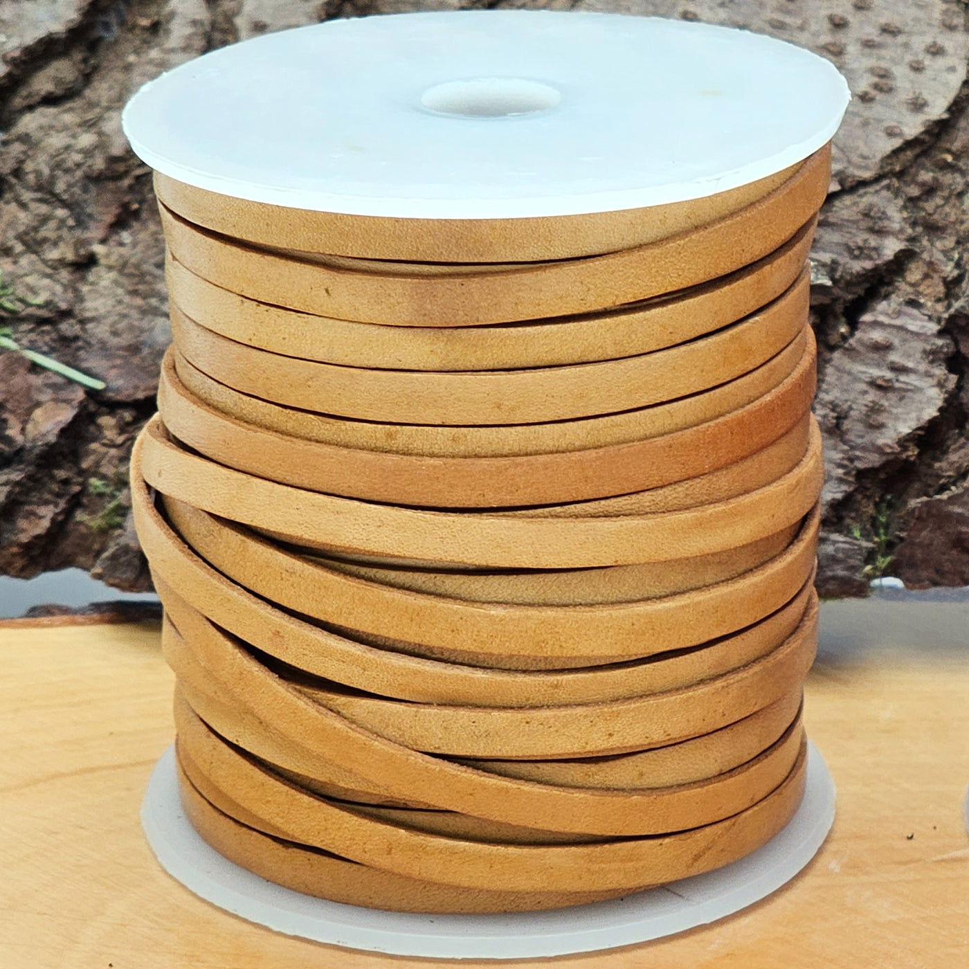 esnado Lederband Flach 4 x 1 mm - Naturbraun - echtes Leder