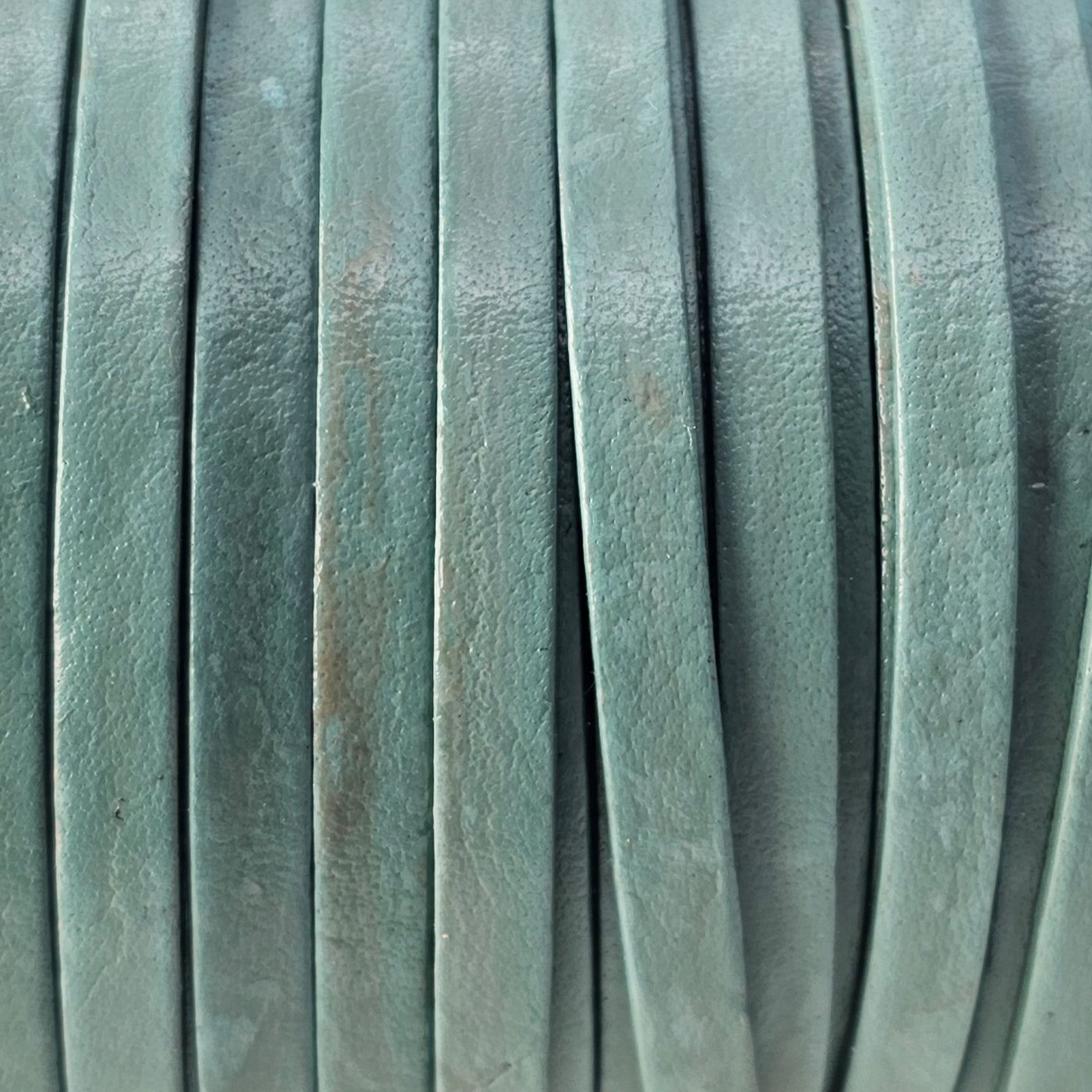 esnado Lederband Flach 4 x 1 mm - Aqua - echtes Leder