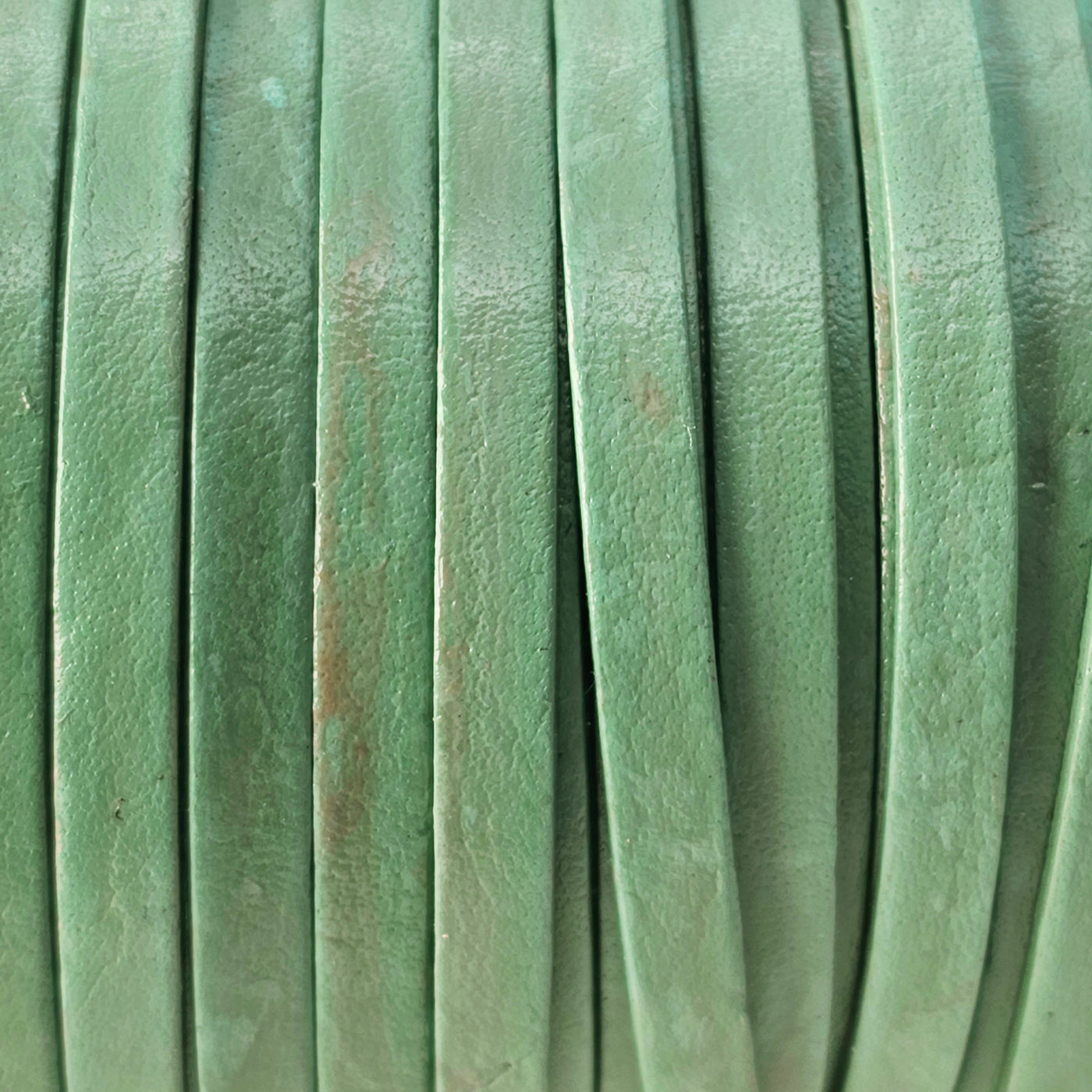 esnado Lederband Flach 4 x 1 mm - Mintgrün - echtes Leder