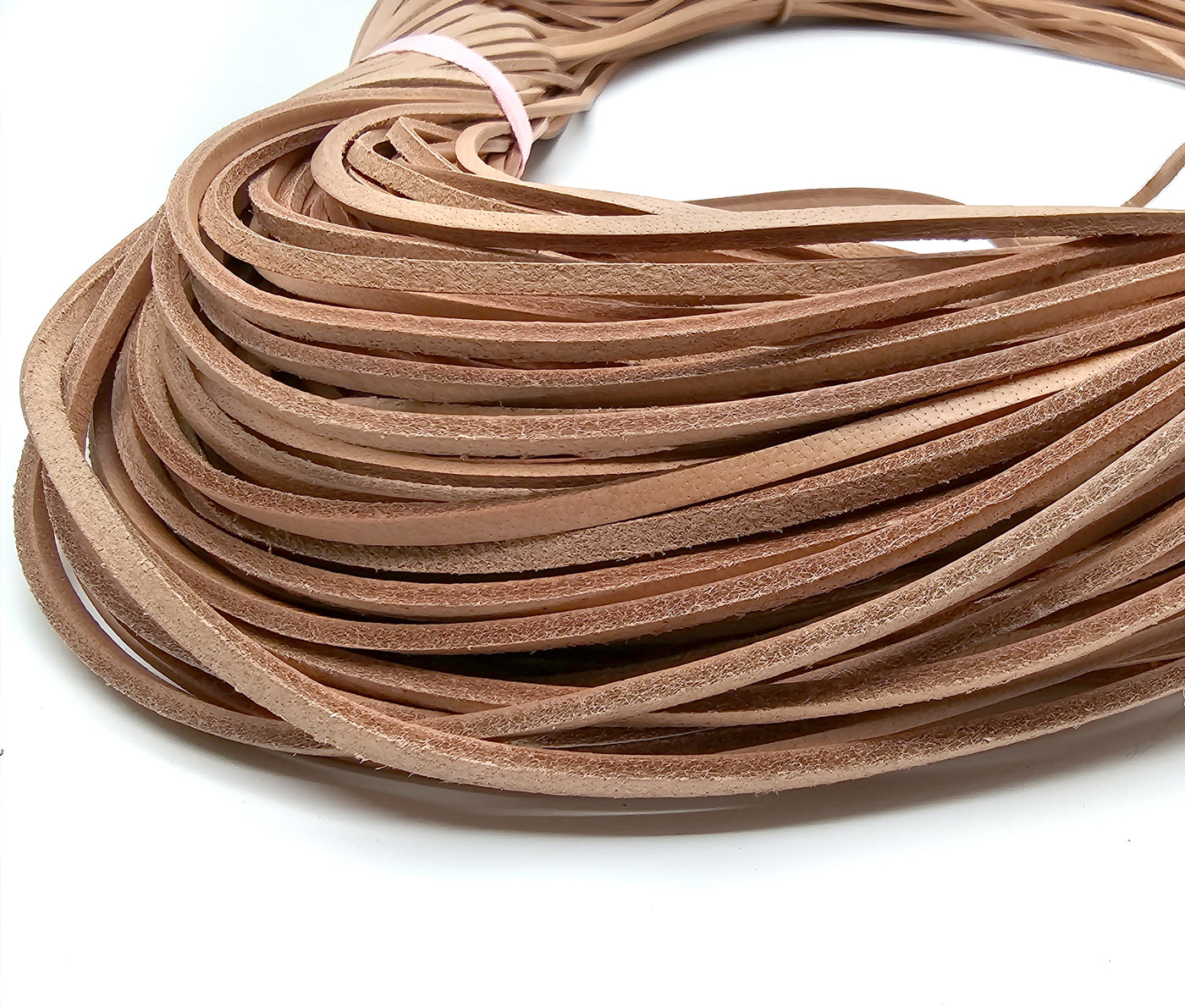 esnado Eckiges Lederband 3 x 2 mm – Natur