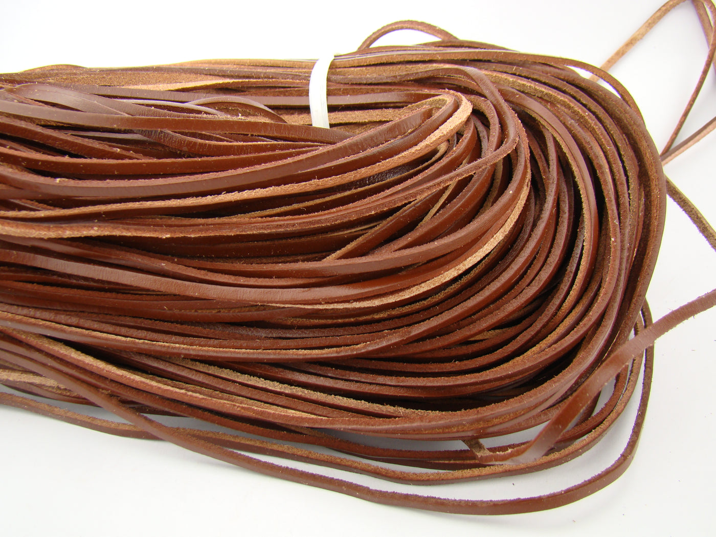 esnado Eckiges Lederband 3 x 2 mm – Braun