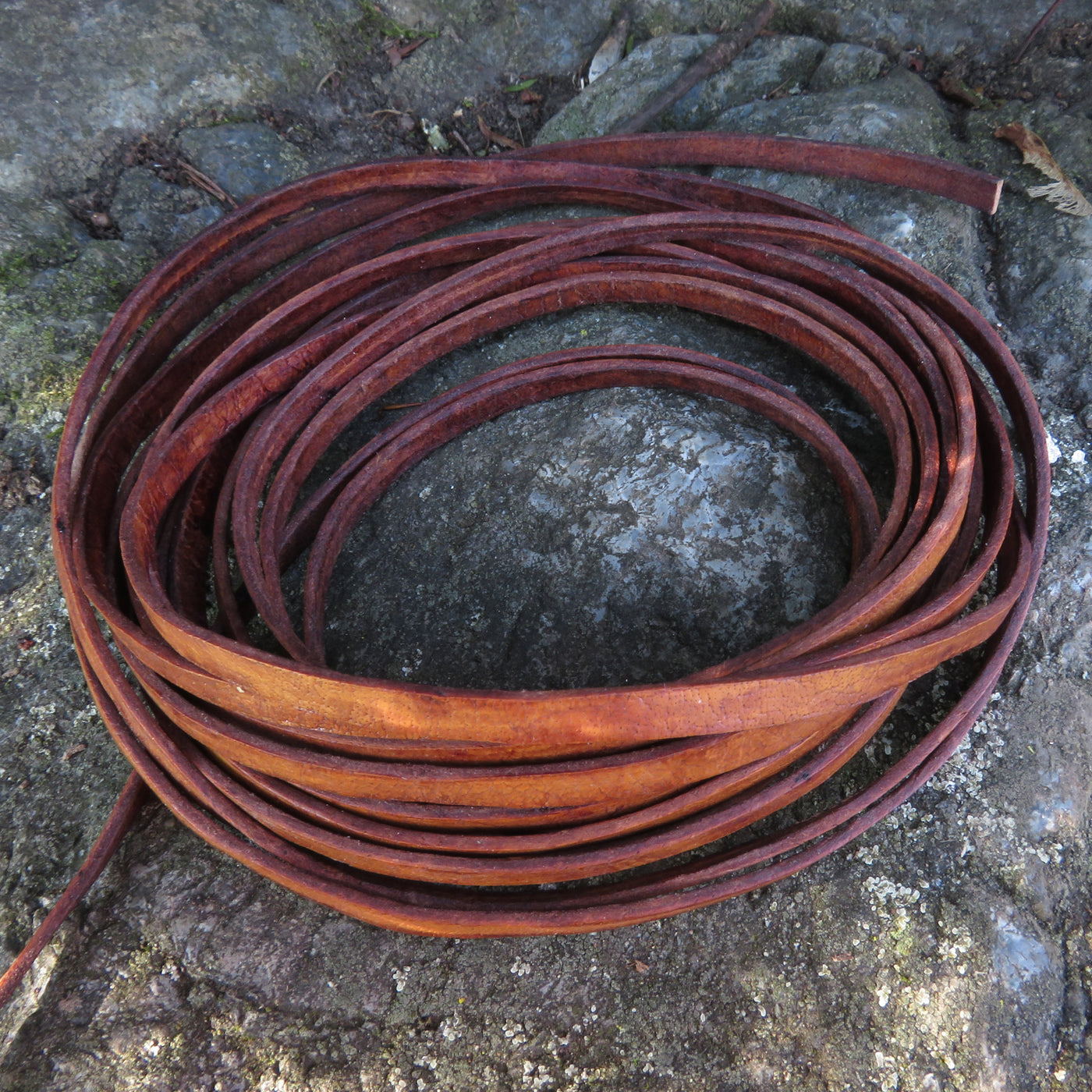 esnado Lederband flach, 7 mm x 1,5 mm - Antik Hellbraun