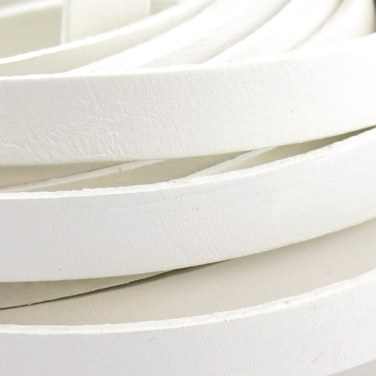 esnado Lederband flach, 10 mm x 2 mm  - Weiß
