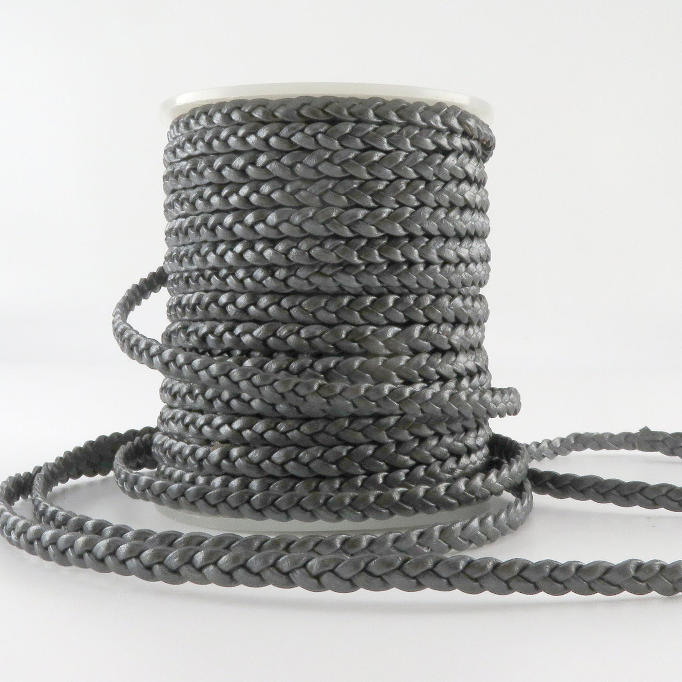 esnado Lederband flach geflochten, 5 mm x 2 mm - Grau Metallic