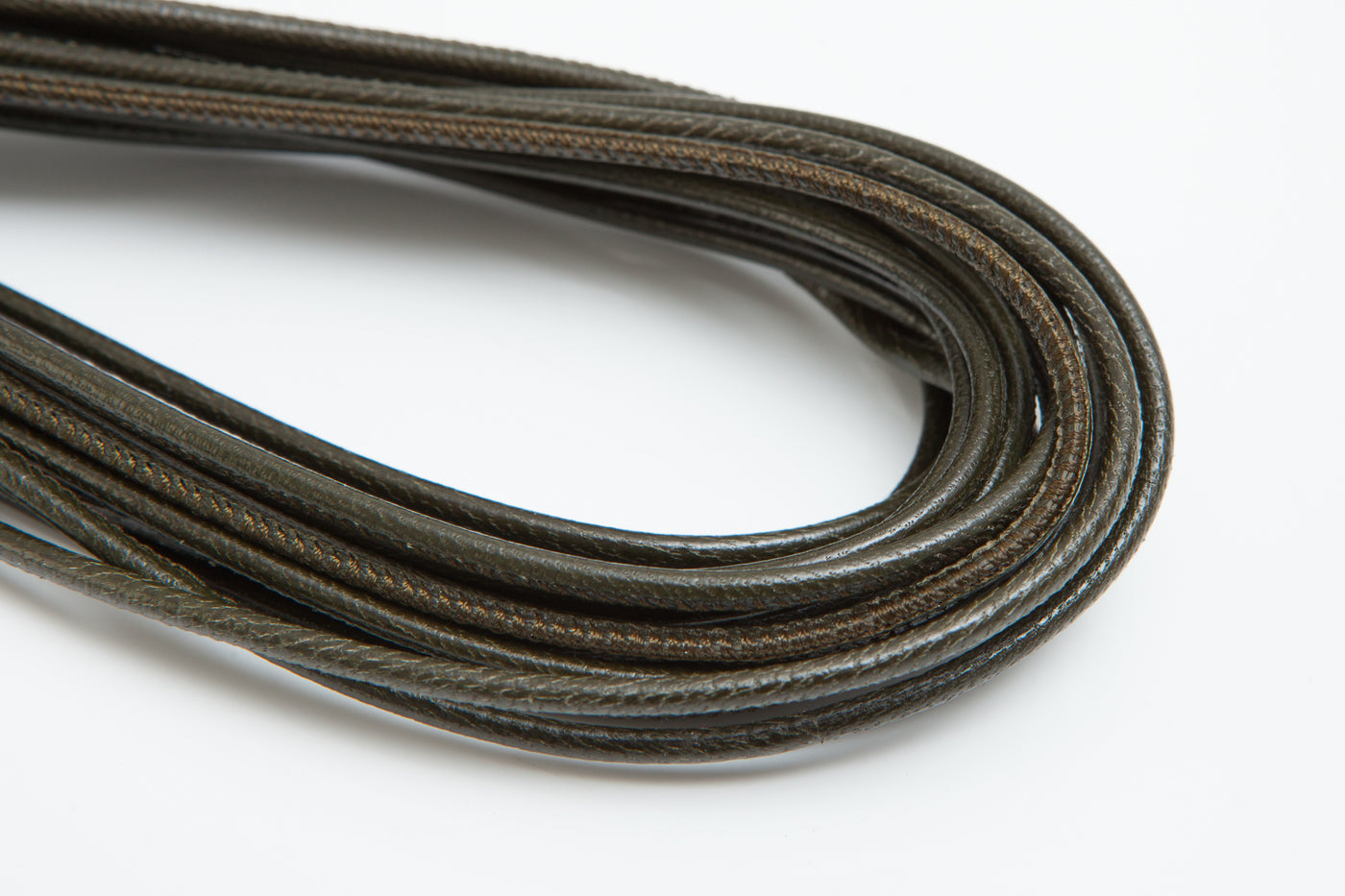 esnado gesäumte Lederschnur – 2,5 mm  - Olive