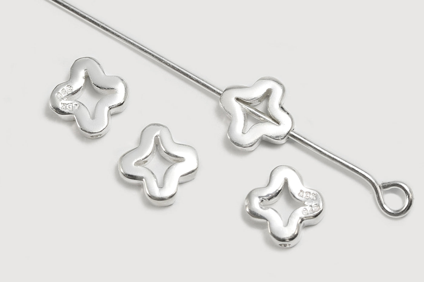 Zwischenperlen aus 925 SILBER, 7 x 7 x 2,2 mm, Kleeblatt