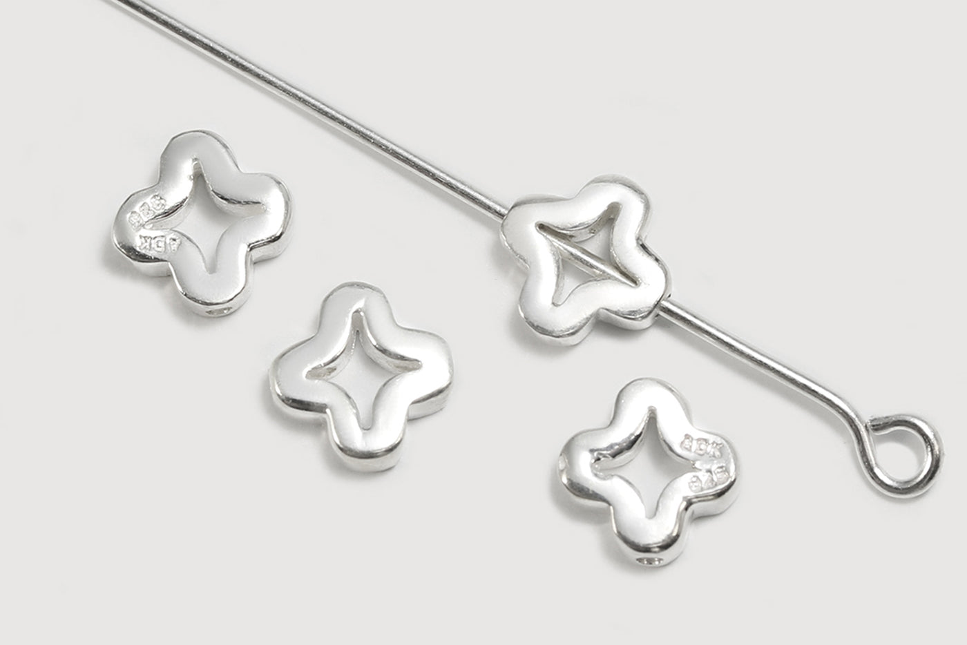 Zwischenperlen aus 925 SILBER, 7 x 7 x 2,2 mm, Kleeblatt