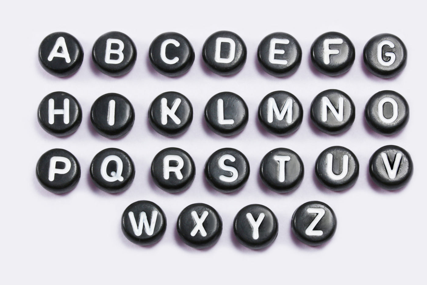 Buchstabenperlen, von A bis Z, Rund, schwarz, 30 Stück