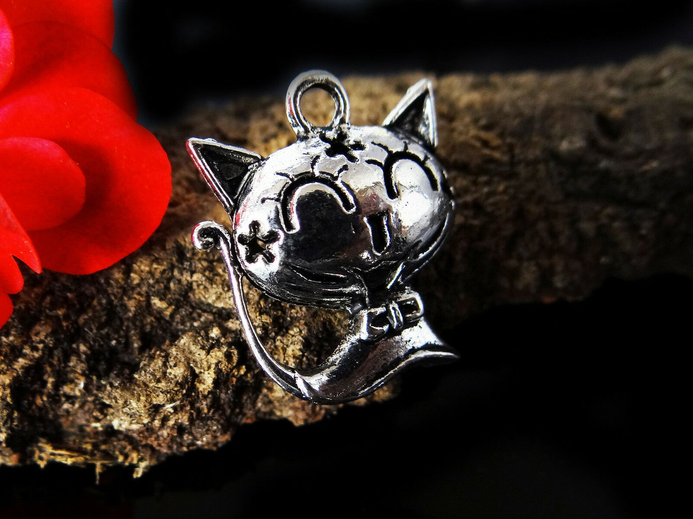 Anhänger Katze, 23 x 20 x 8 mm, 3D, silberfarben, 2 Stück