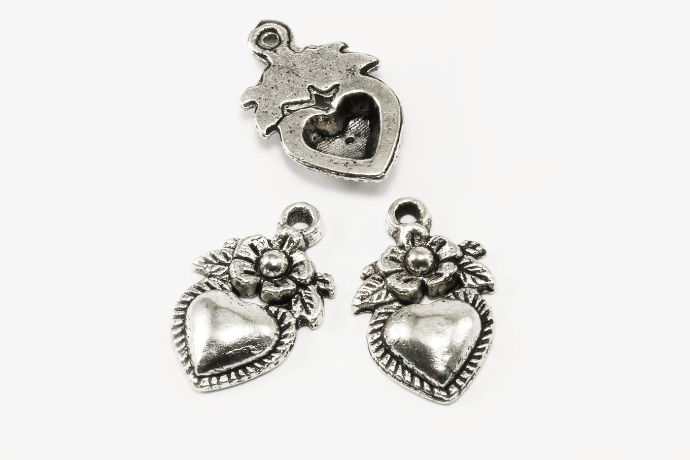 Anhänger Herz mit Blume, 19 x 12 mm, 8 Stück