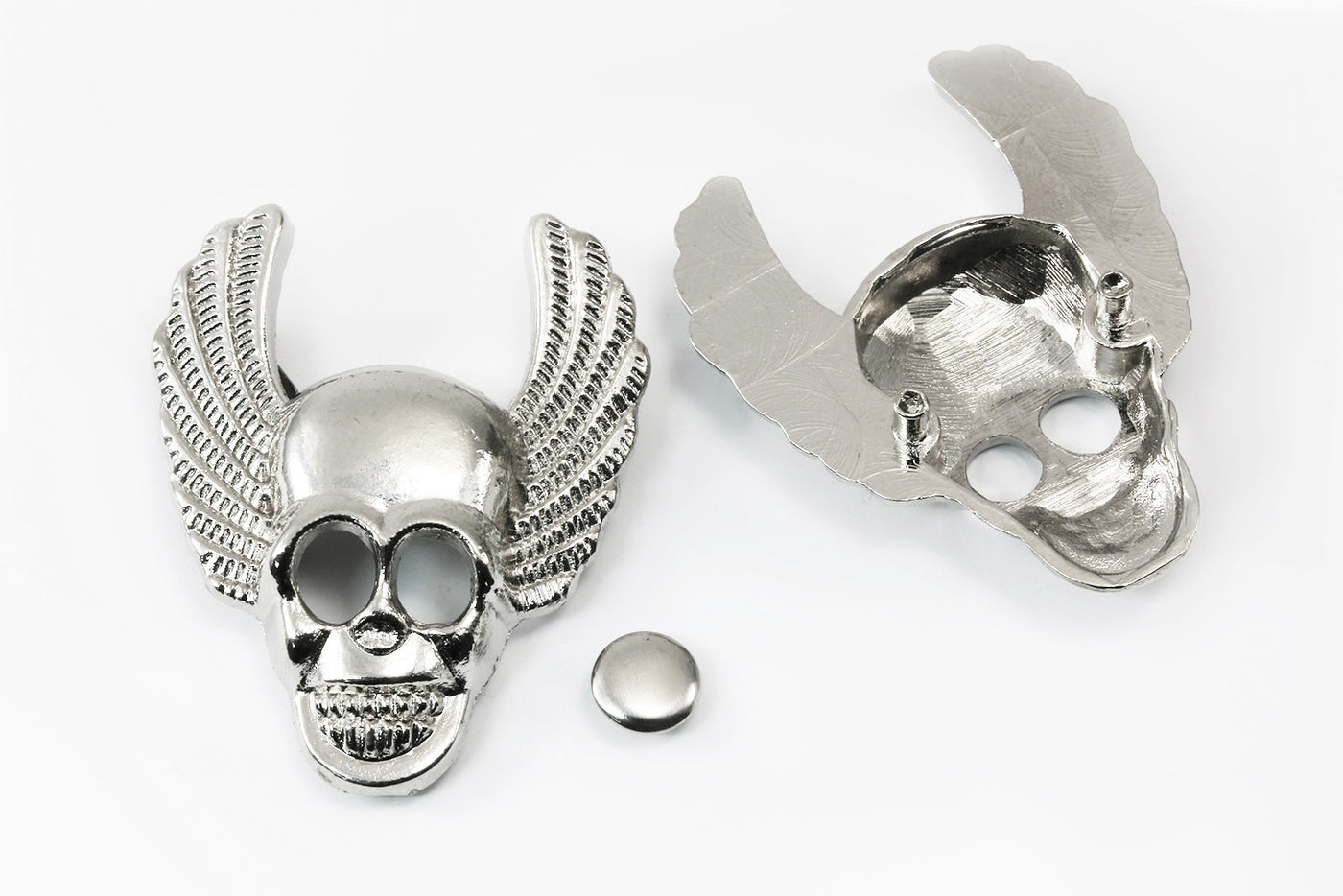 Zierniete Totenkopf mit Flügel, 44 x 36 mm