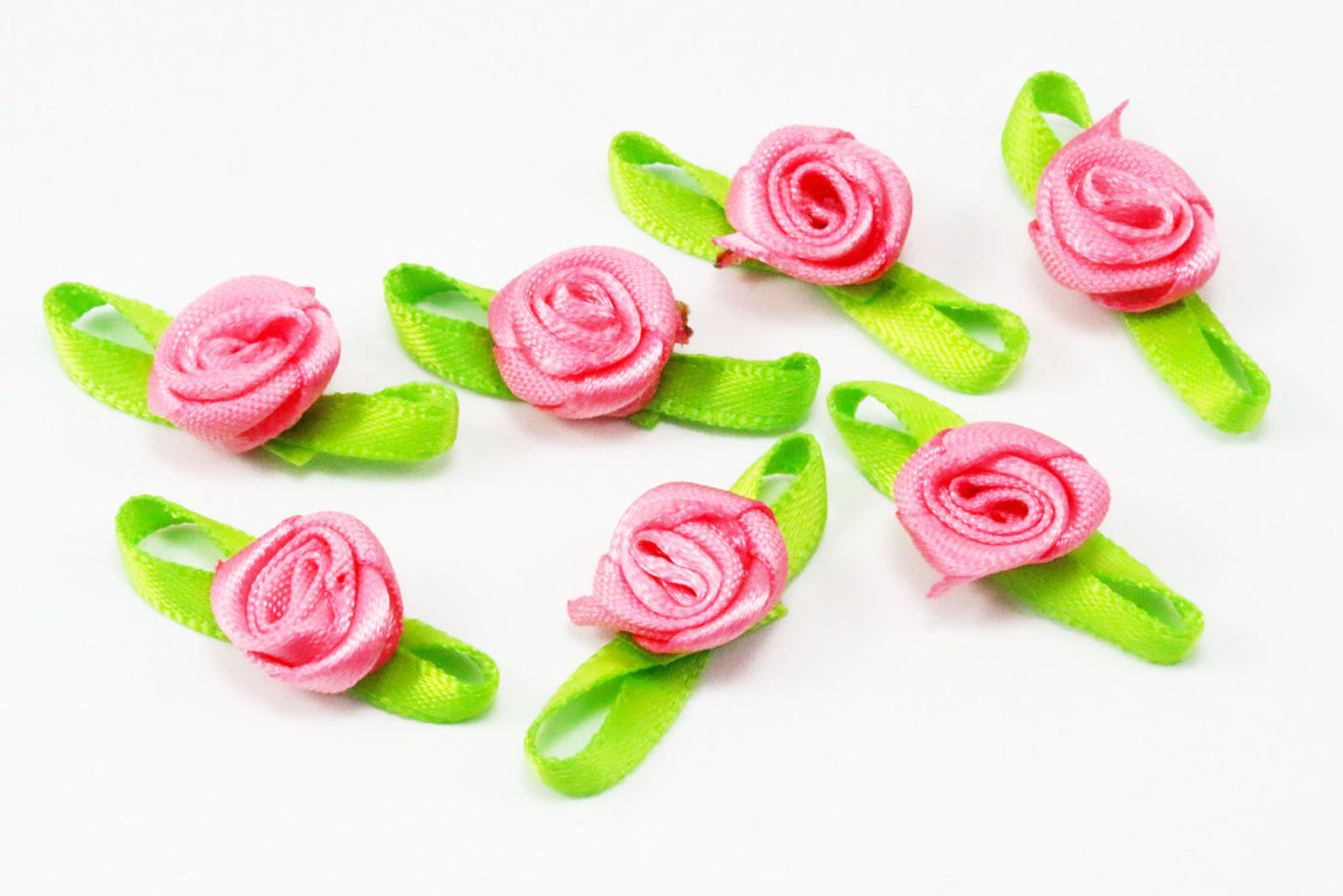 Satin Rosen, 15 mm, 20 Stück