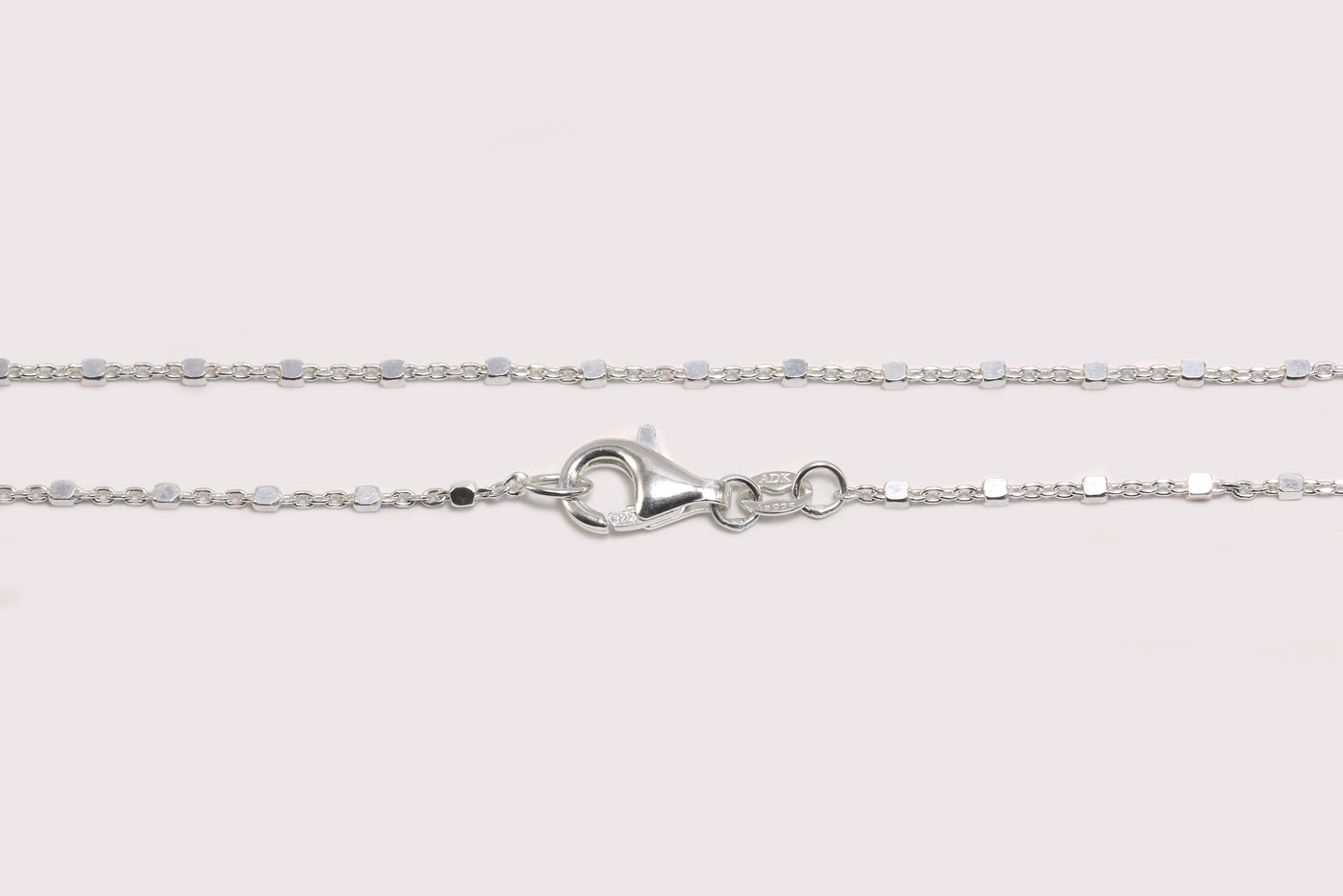 Ankerkette mit Würfeln aus 925 Silber, mit Karabinerverschluss