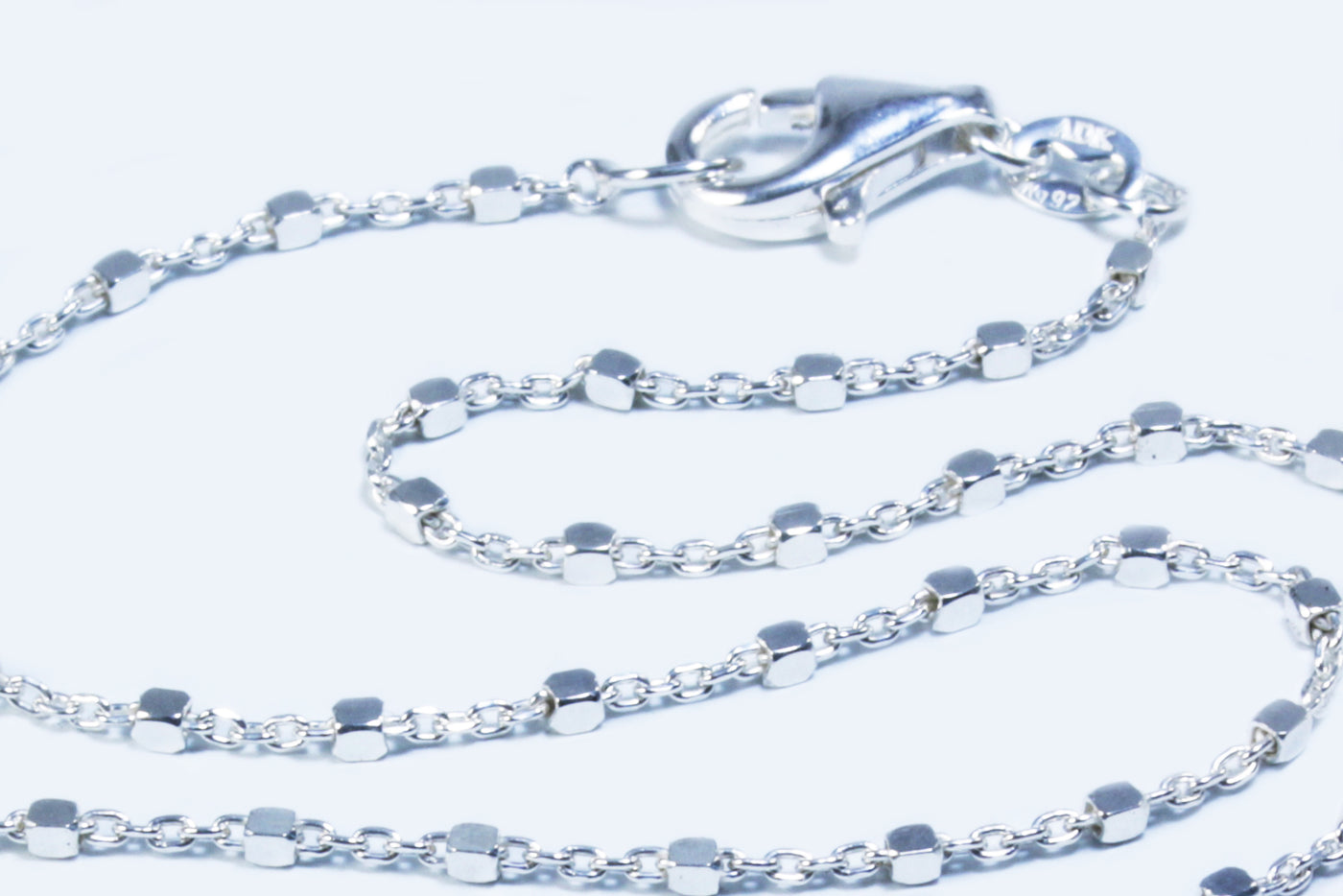 Ankerkette mit Würfeln aus 925 Silber, mit Karabinerverschluss