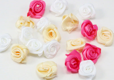 Satin Rosen, 15 mm, 20 Stück