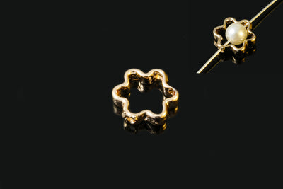 Rahmenperlen, Blume, 12 x 12 mm, hellgoldfarben